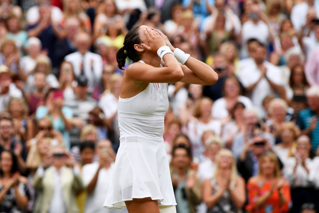 万博官网-穆古鲁扎在巴黎圣日耳曼比赛中状态火爆莎拉波娃与90激战法国队分钟，波尔图集结日内部沟通看傻球迷 